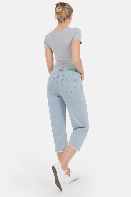 Recover Pants Conny, Relaxed-Fit Jeans Mit Raffiniertem Saum In Bleached Artikelnummer REC-13389-01-4279-148