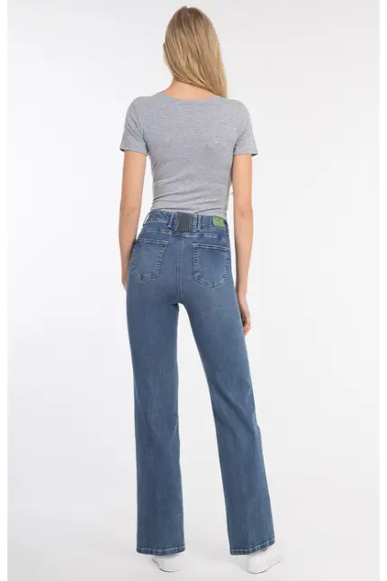 Recover Pants Flared-Jeans Tanja In LIGHT DENIM BLUE Artikelnummer REC-13406-01-4238-138