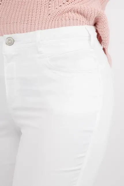 Recover Pants Recover Pants Damen Hose In Modischer Färbung In WEIß Artikelnummer REC-13324-01-4040-110