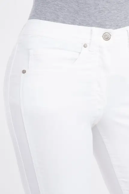 Recover Pants Slim Fit-Hose COCO In WEIß Artikelnummer REC-11954-01-3883-110