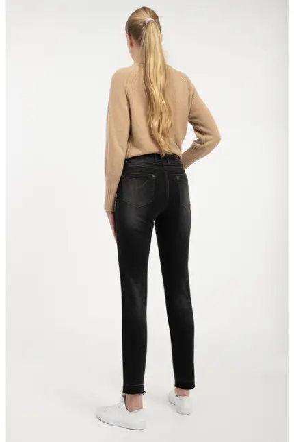 Recover Pants Slim-Fit-Jeans Alba In BLACK/ BLACK Artikelnummer REC-13343-01-4325-990