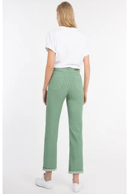 Recover Pants Straight-Jeans Hazel In GRÜN Artikelnummer REC-13373-01-4336-557