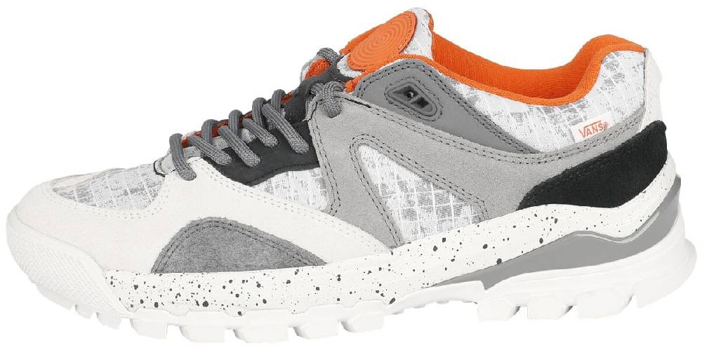 EMP "AMZN TRAILHEAD" Sneaker Grau Von Vans