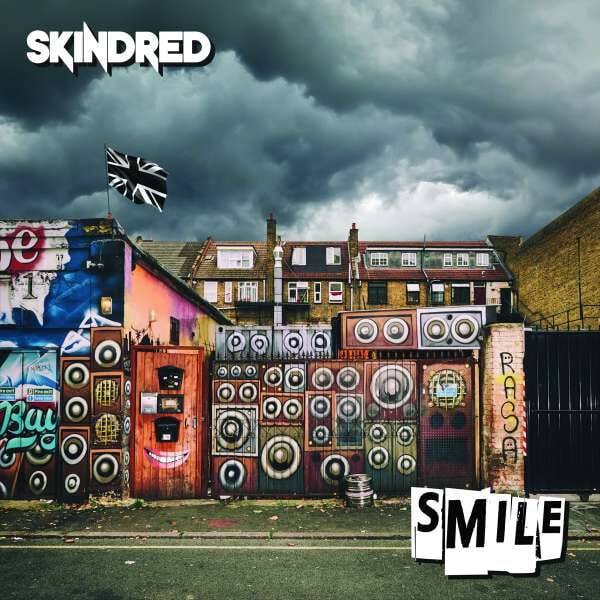EMP "Smile" CD von Skindred