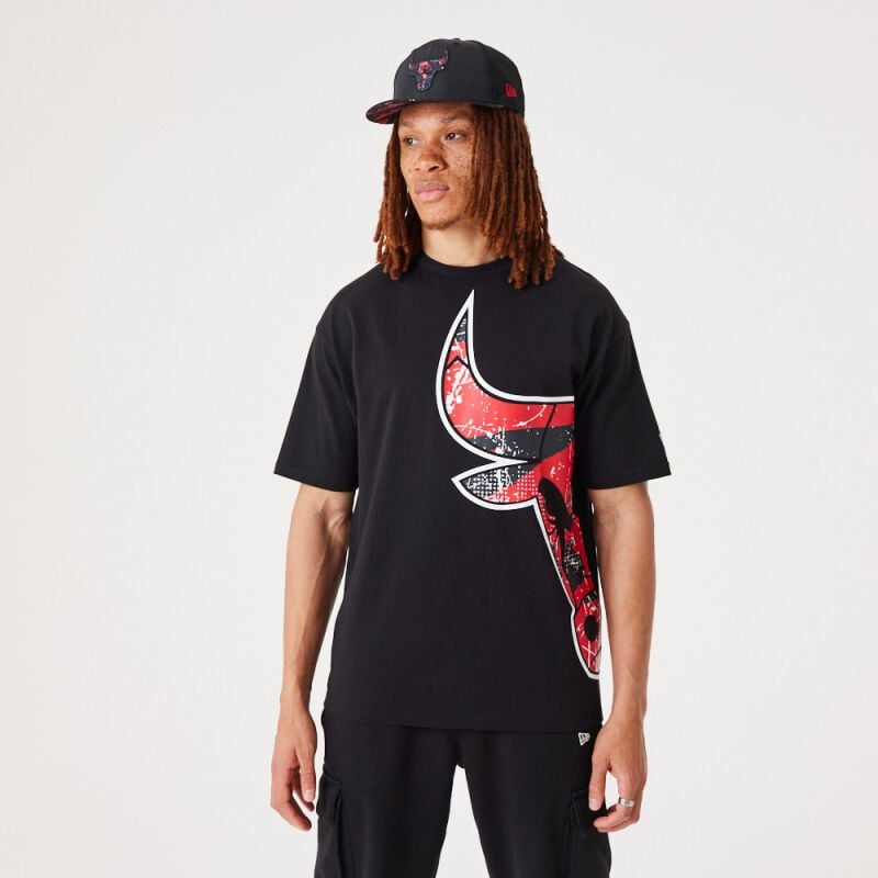 EMP "Large Team Logos Tee - Chicago Bulls" T-Shirt Schwarz Von New Era - NBA