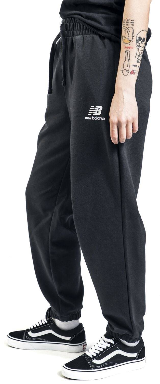 EMP "NB ESSENTIALS STACKED LOGO SWEAT PANT" Trainingshose Schwarz Von New Balance