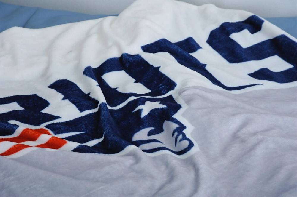 EMP "New England Patriots - Flauschdecke" Decke Multicolor Von NFL