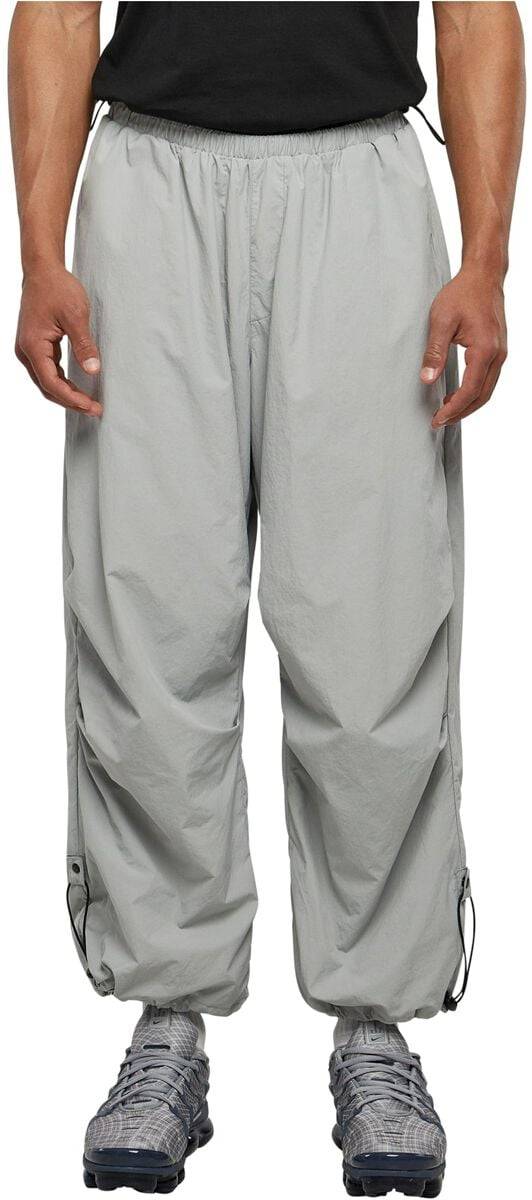 EMP "Nylon Parachute Pants" Stoffhose hellgrau von Urban Classics