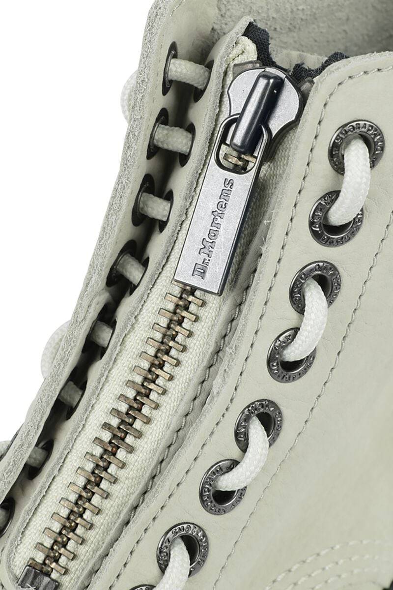 EMP "Sinclair - Smoked Mint Tumbled" Boot Weiß Von Dr. Martens