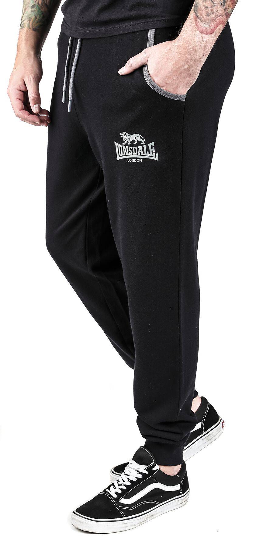 EMP "Wansford" Trainingshose Schwarz Von Lonsdale London