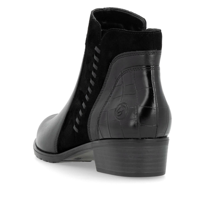 Remonte Artikelnummer D6893-02 Remonte Damen Kurzstiefel Stahlschwarz