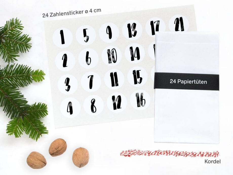 Renna Deluxe Adventskalender Schwarz-Weiß Mit Handlettering