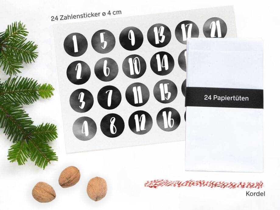Renna Deluxe Adventskalender Weiß Mit Schwarzen Aufklebern