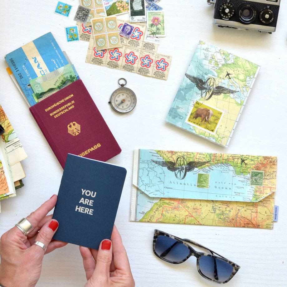 Renna Deluxe Atlas Reiseetui Groß – Etui Aus Landkarten