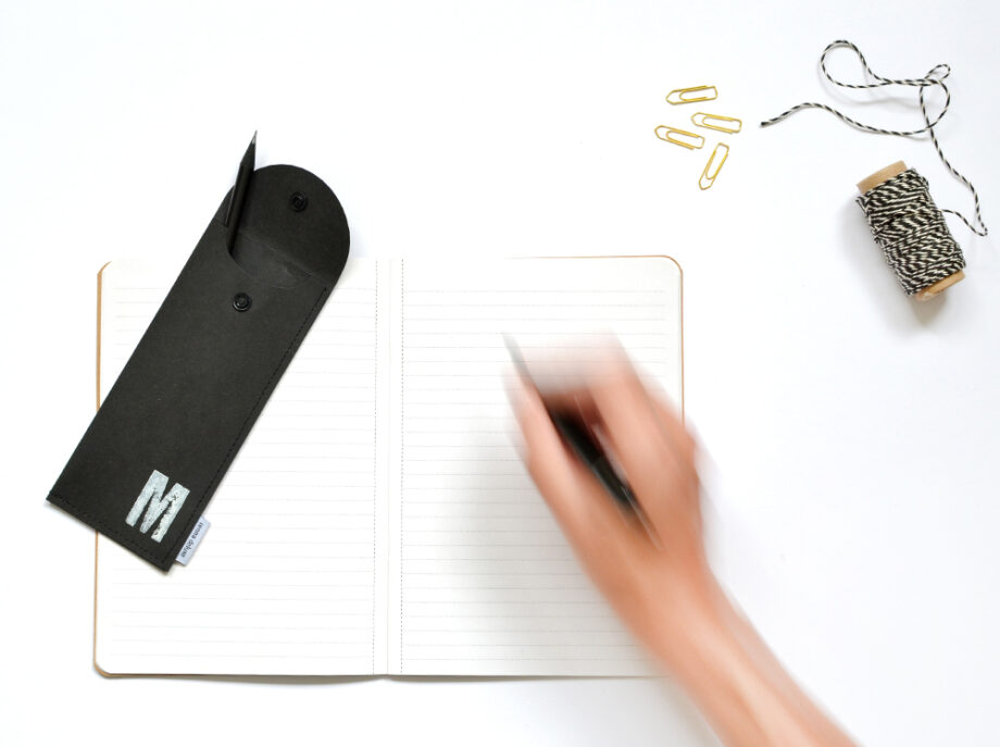 Renna Deluxe Graues Etui Für Stifte Mit Monogramm Vegan Stifteetui