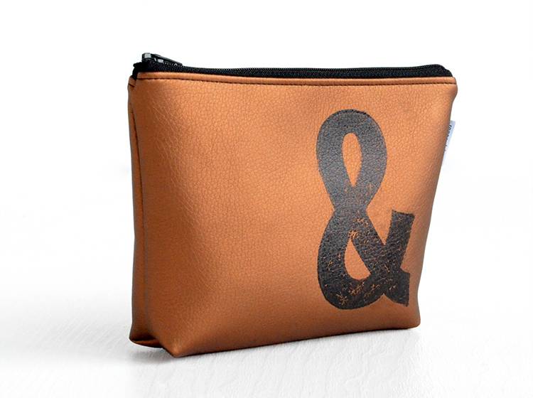 Renna Deluxe Kosmetiktasche Metallic BRONZE mit Buchstabe / vegan