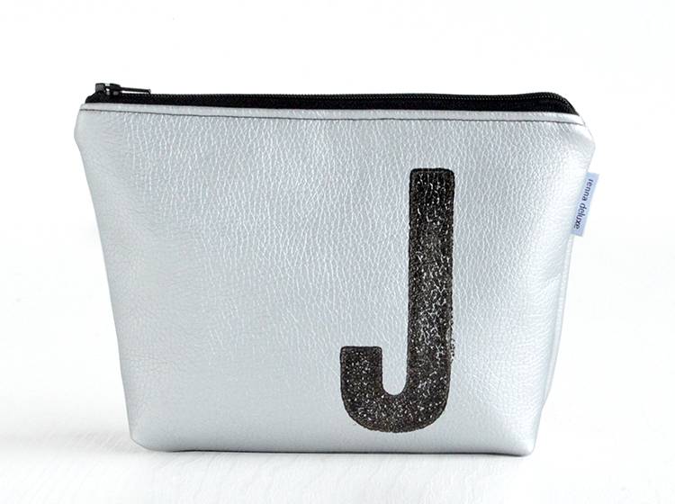 Renna Deluxe Kosmetiktasche Metallic SILBER Mit Buchstabe