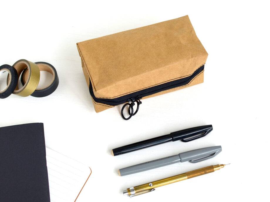 Renna Deluxe Personalisiertes Federmäppchen In Braun Mit Monogramm