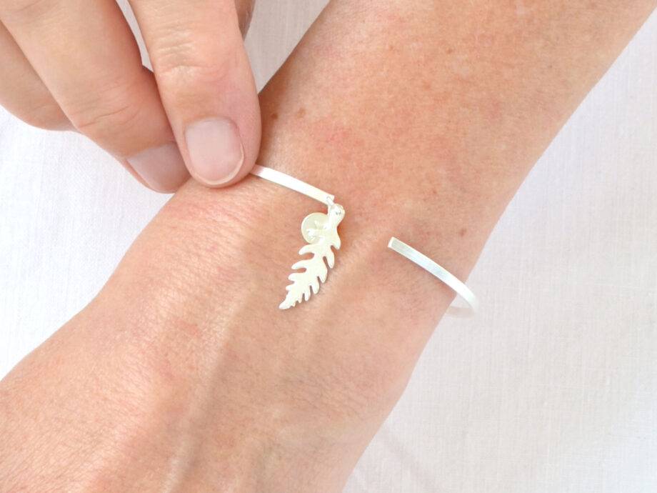 Renna Deluxe Armreif mit Farn in Silber