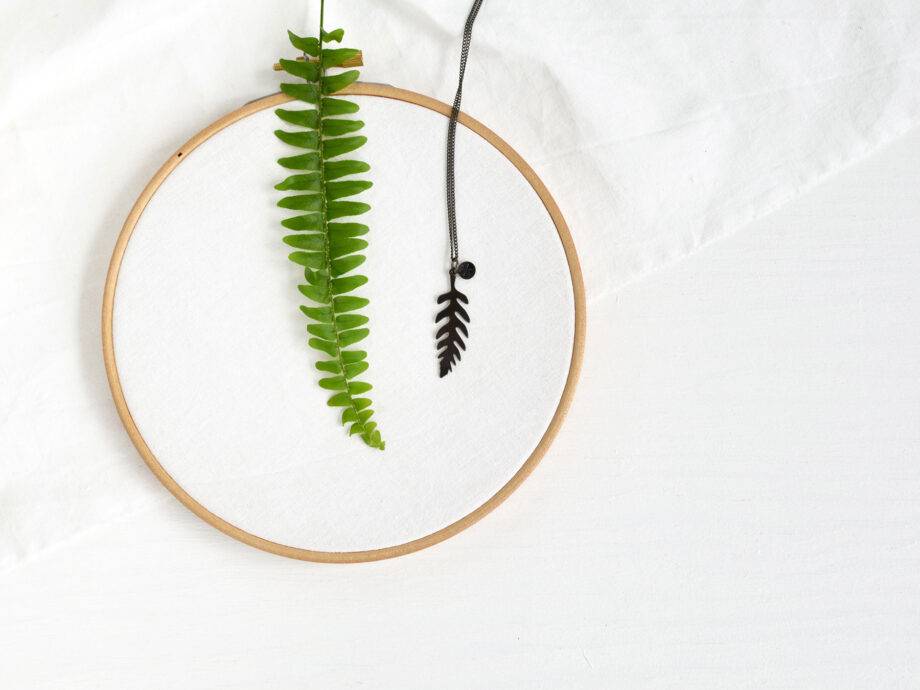 Renna Deluxe BLACK Edition Kette Mit Farn