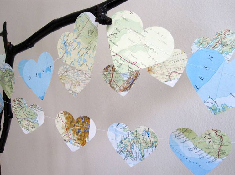 Renna Deluxe Herz Girlande Weltkarte Atlas