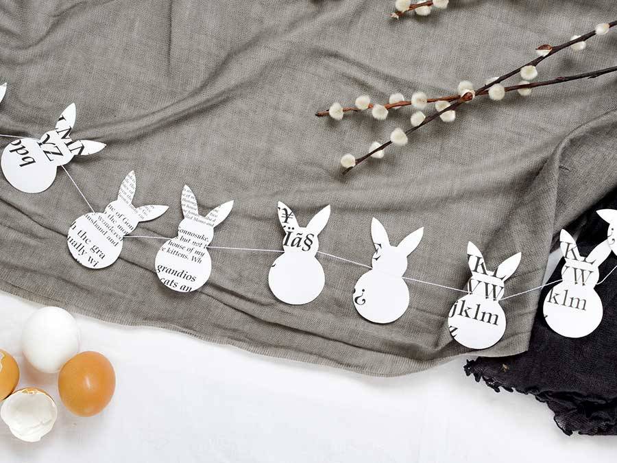 Renna Deluxe Osterhasen-Girlande in Schwarz-Weiß