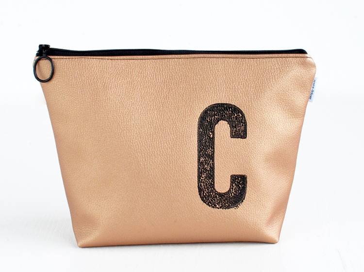 Renna Deluxe Waschtasche Metallic KUPFER Mit Buchstabe, Vegan