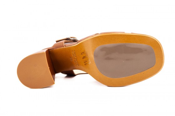 Riccardo Cartillone Laura Bellariva P8800VITELLO Cuoio