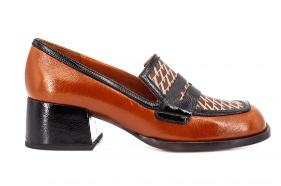 Riccardo Cartillone Chie Mihara BROCHI Cuero