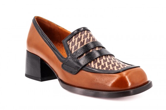 Riccardo Cartillone Chie Mihara BROCHI Cuero