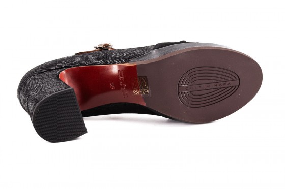 Riccardo Cartillone Chie Mihara DEMAS Nero