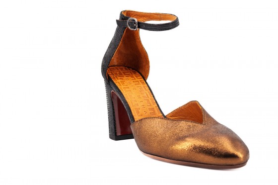 Riccardo Cartillone Chie Mihara E-DARI Bronce