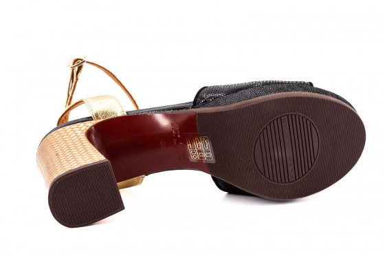 Riccardo Cartillone Chie Mihara KASKI Nero