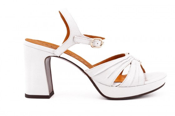 Riccardo Cartillone Chie Mihara KELOCA44 Blanco