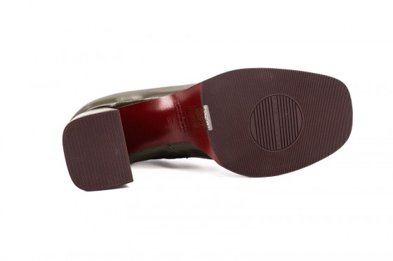 Riccardo Cartillone Chie Mihara KENTIN Fango