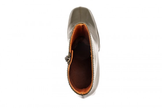 Riccardo Cartillone Chie Mihara KENTIN Fango