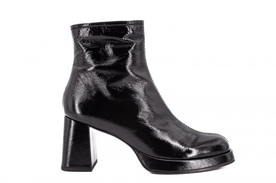 Riccardo Cartillone Chie Mihara KENTIN Nero