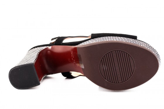 Riccardo Cartillone Chie Mihara KILOA Nero