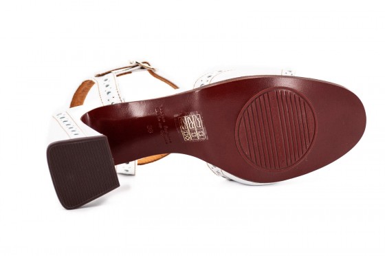 Riccardo Cartillone Chie Mihara MIRA Blanco