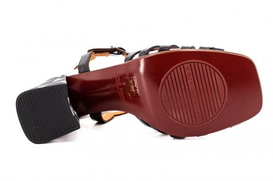 Riccardo Cartillone Chie Mihara PESCA Nero