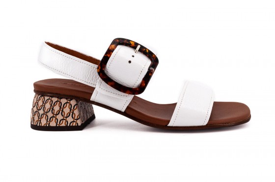 Riccardo Cartillone Chie Mihara QUANDA44 Blanco