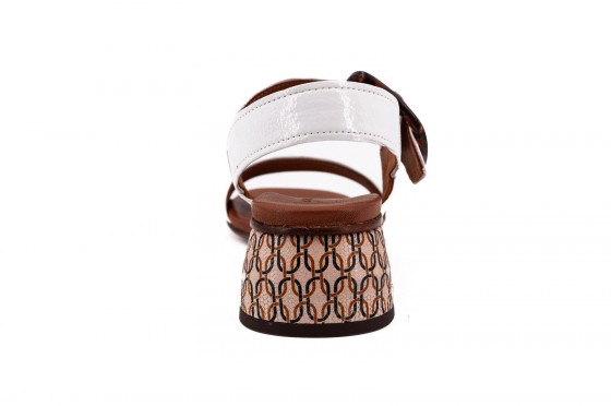 Riccardo Cartillone Chie Mihara QUANDA44 Blanco