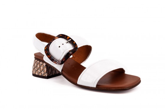 Riccardo Cartillone Chie Mihara QUANDA44 blanco