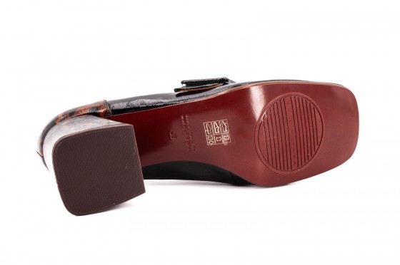 Riccardo Cartillone Chie Mihara SYSA Nero