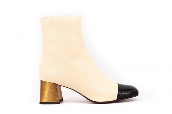 Riccardo Cartillone Chie Mihara VOLKIRIA41 Nero