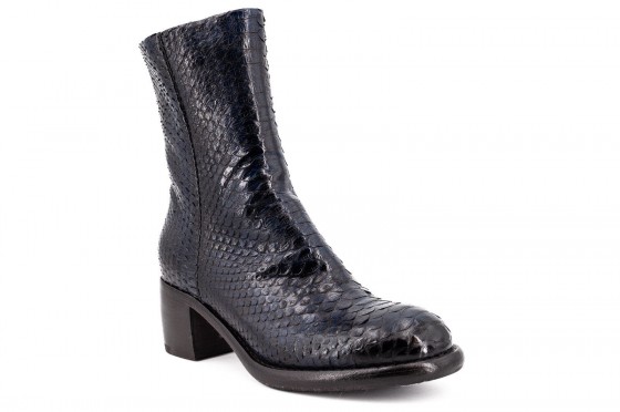 Riccardo Cartillone La bottega di Lisa 900PIT blau