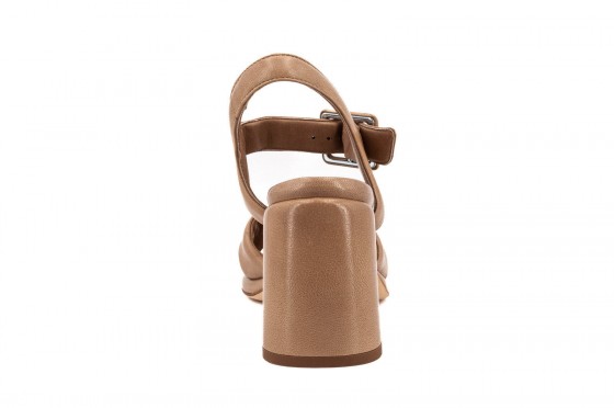 Riccardo Cartillone Lorenzo Masiero S224-5409 Milk