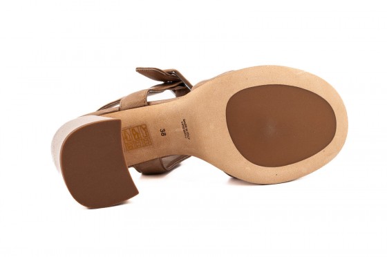 Riccardo Cartillone Lorenzo Masiero S224-5409 Milk