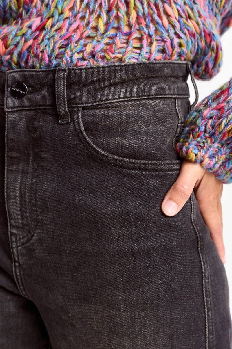 Eich & Royal Denim Im Barrel Leg Fit