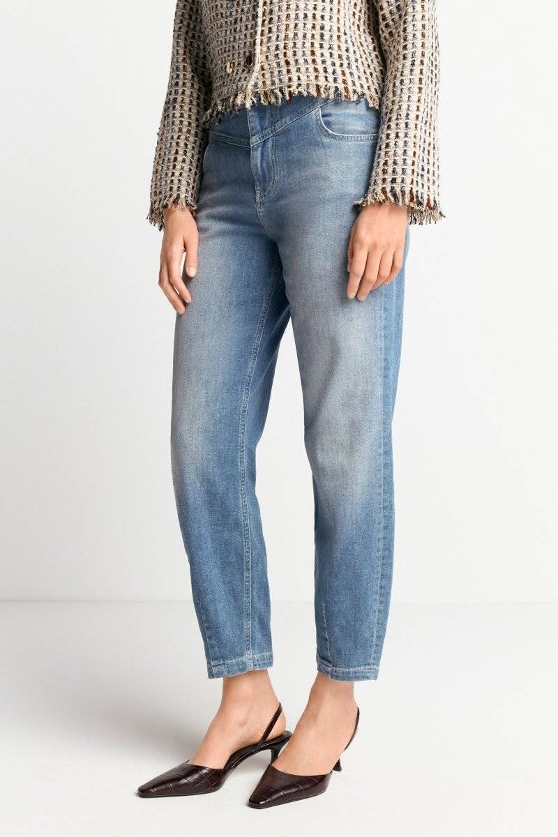 Eich & Royal Tapered Leg Denim